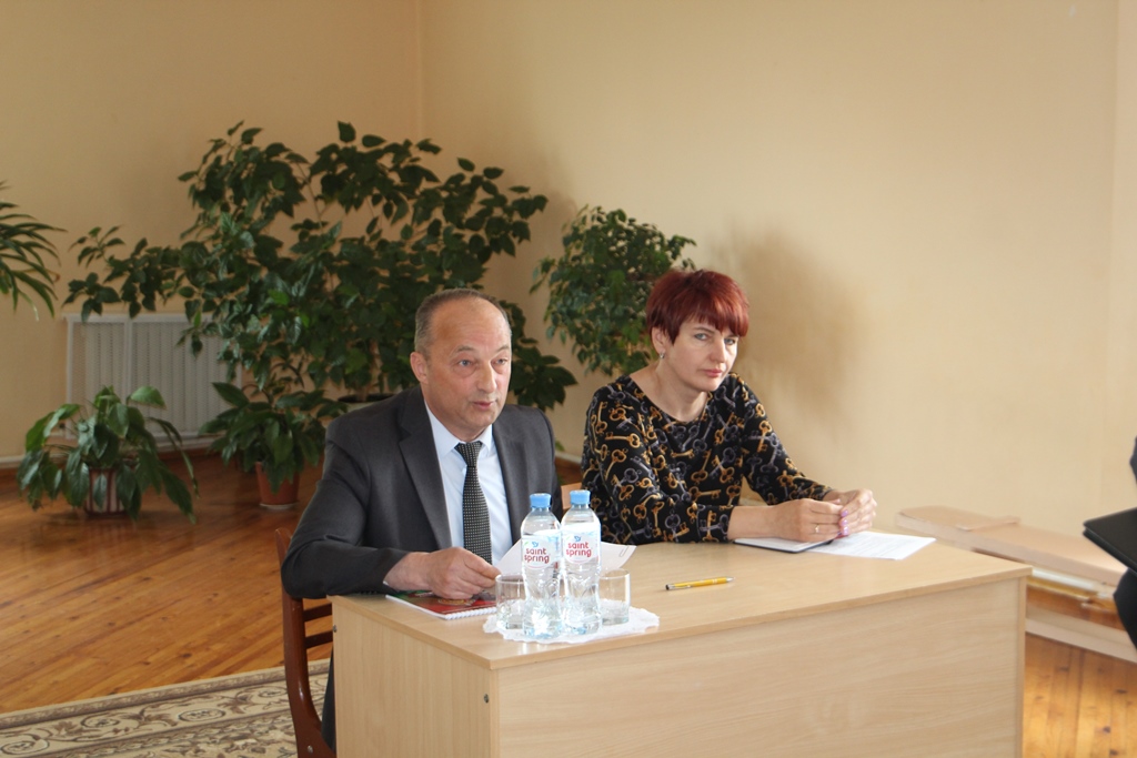 Встречу с населением по месту жительства провел председатель райисполкома Геннадий Хоружик