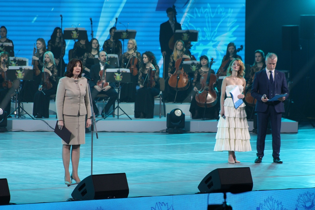 «Мир в руках женщины»: в Минске состоялся второй республиканский женский форум