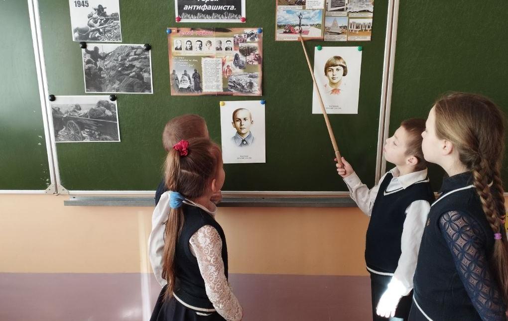Прайшла праз дзяцінства вайна