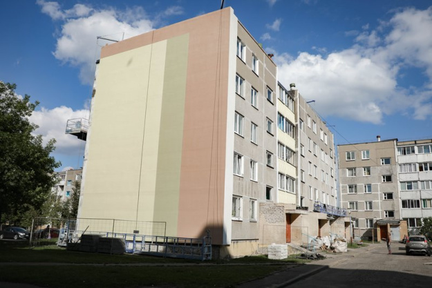 Капремонт дома на улице Заводской в Сморгони завершат к середине октября