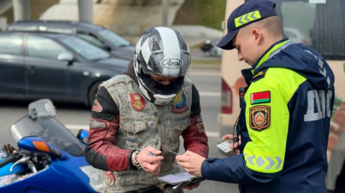 ГАИ напоминает правила безопасности водителям мототранспорта