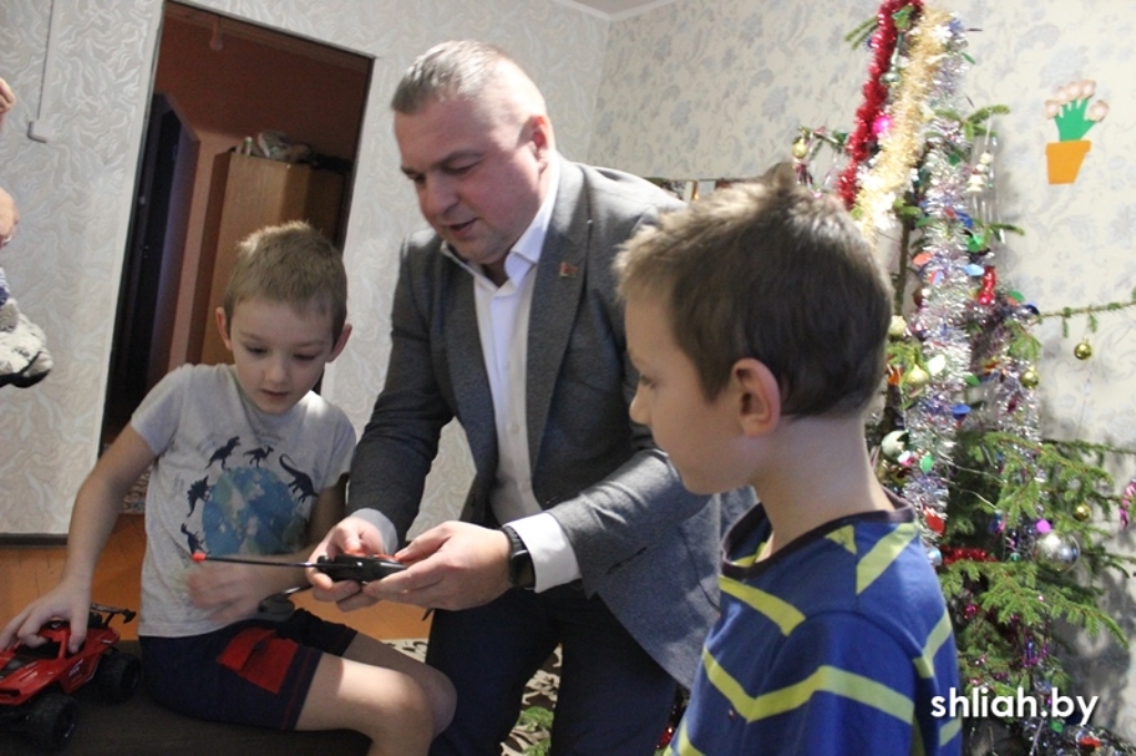 Фотофакт "Лучшие фото акции "Наши дети"