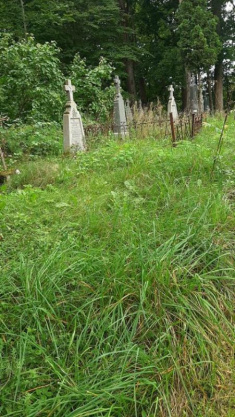 Коммунальщики рассказали про благоустройство кладбищ 