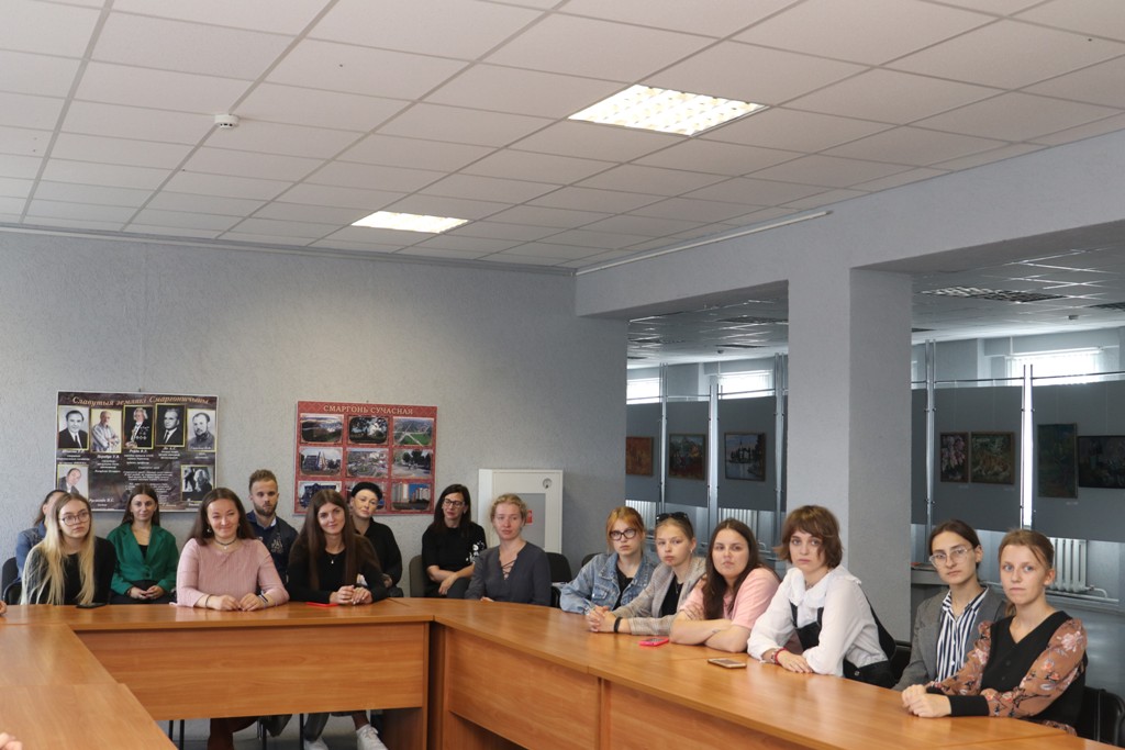 В Сморгони прошла встреча руководства района с молодыми специалистами сферы культуры и образования
