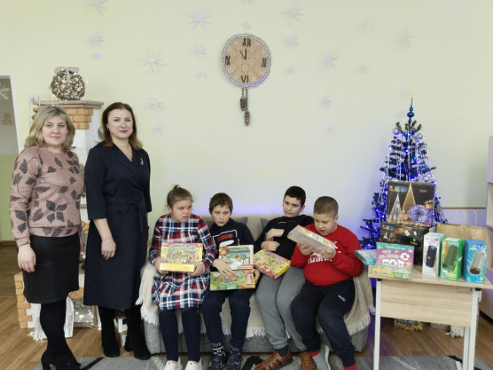 Подарки, которые делают детство ярче: продолжается акция «Профсоюзы – детям»