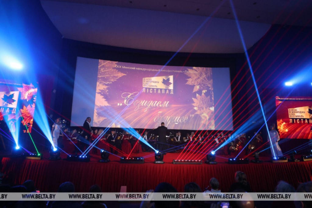 Лукашенко: фестиваль "Лiстапад" объединит целую плеяду звездных и молодых кинематографистов