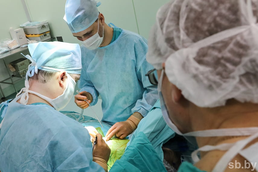 Симультанная операция и спасение ребенка с помощью аппарата ЭКМО. Топ-5 достижений белорусской медицины за 2020 год