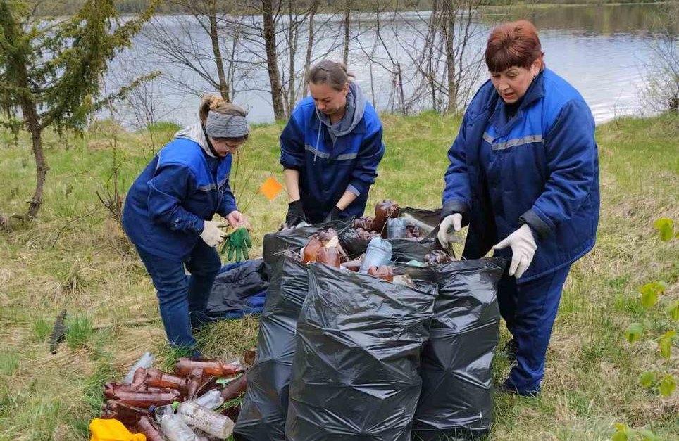 Все больше сморгонцев присоединяются к наведению порядка