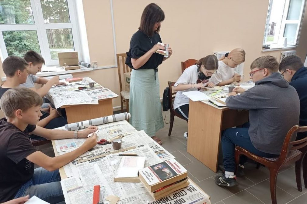 Первая трудовая получена в библиотеке