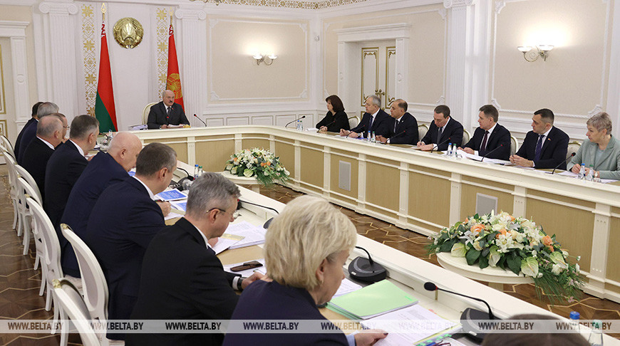 Тема недели: Проект бюджета на 2022 год обсудили на совещании у Александра Лукашенко