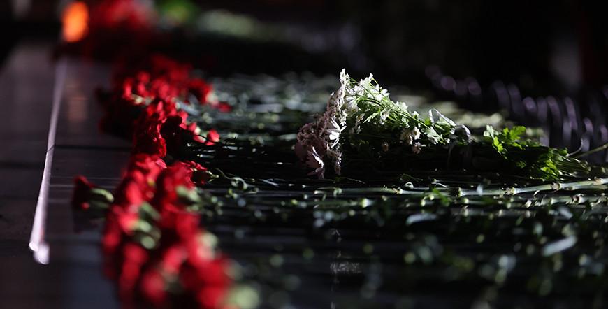 Роман Головченко возложил цветы к монументу "Мать-Родина" и почтил память белорусов-защитников Ленинграда
