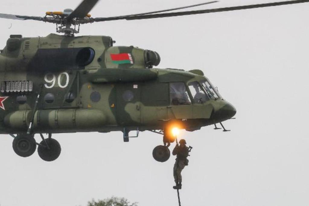 "Вы лучшие из лучших, элита армии и пример для молодежи". Александр Лукашенко поздравил личный состав и ветеранов ССО "Вы лучшие из лучших, элита армии и пример для молодежи". Александр Лукашенко поздравил личный состав и ветеранов ССО