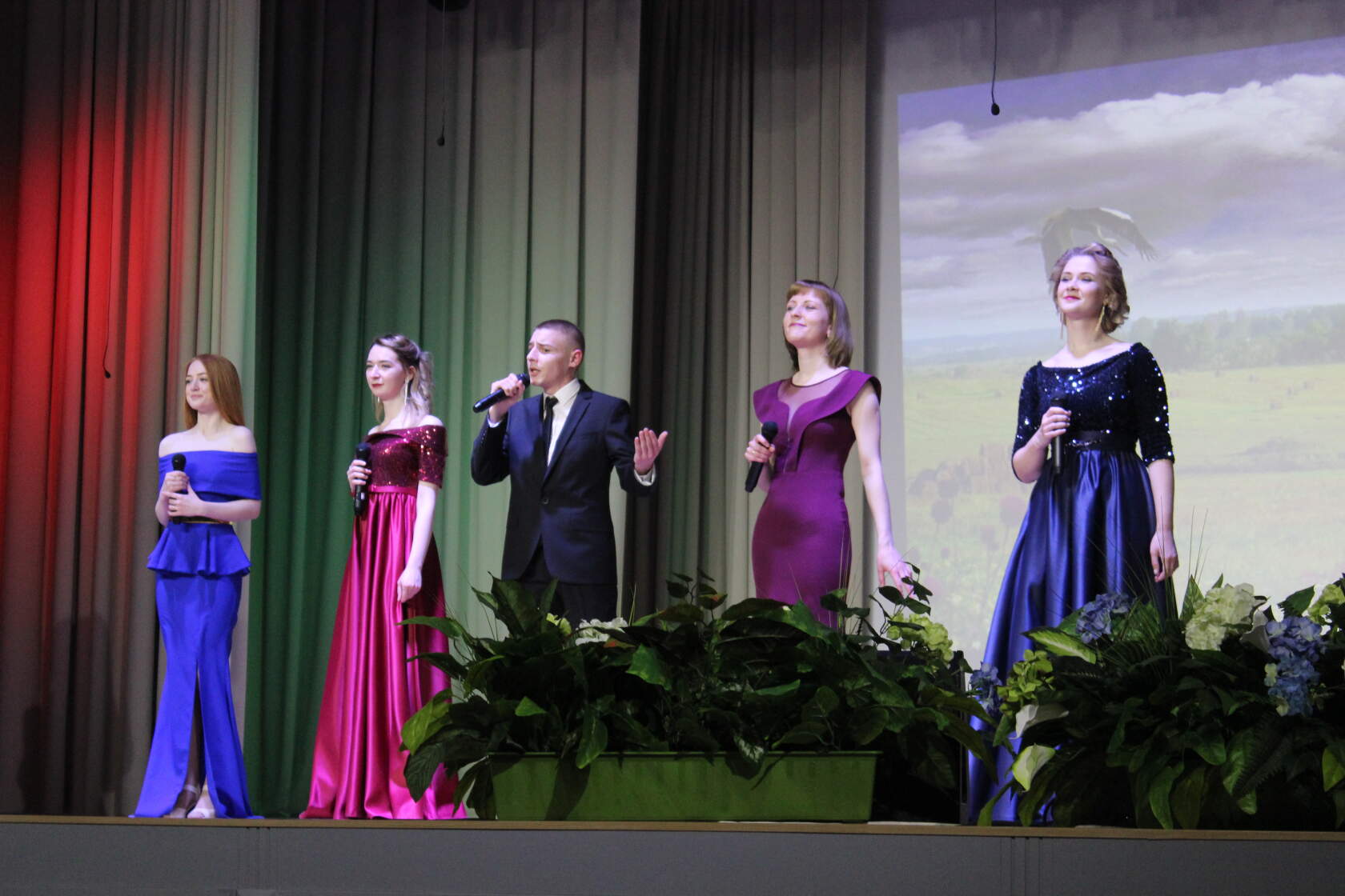 В Сморгони состоялся концерт в День единения народов Беларуси и России