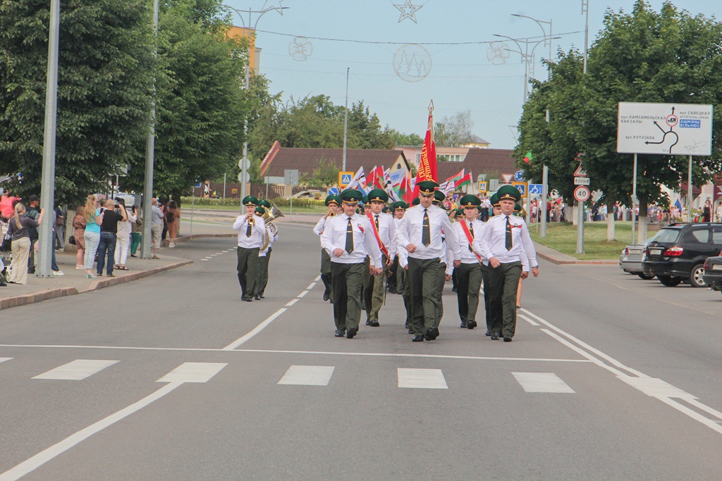 Праздничное шествие в День Независимости прошло в Сморгони (+Видео)