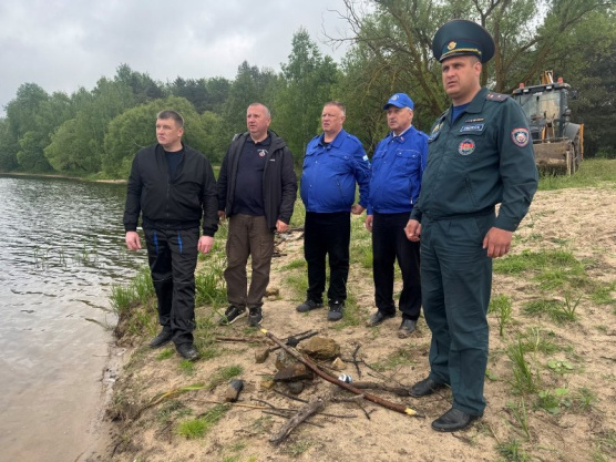 Спасатели и ОСВОД проверили готовность сморгонских пляжей к купальному сезону