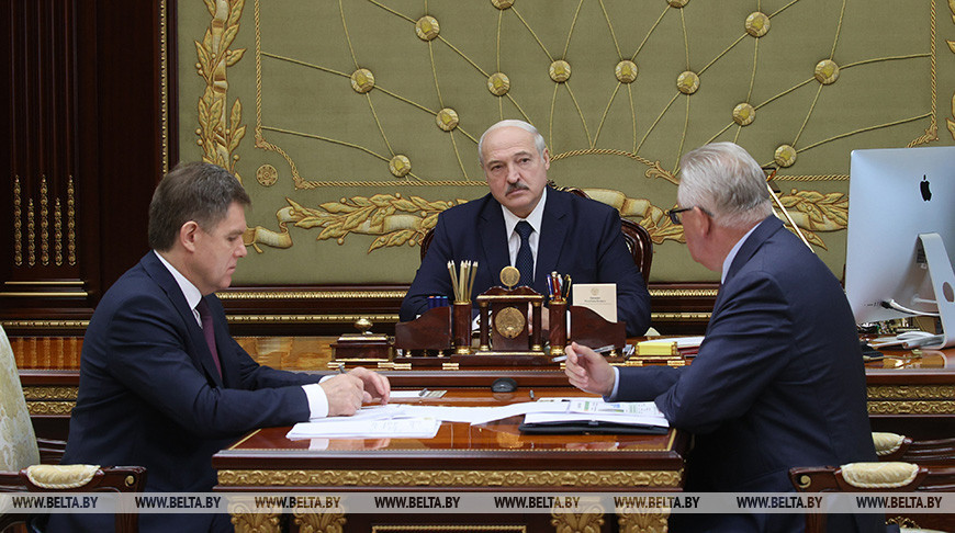 Александр Лукашенко: надо очень активно начинать новый учебный год