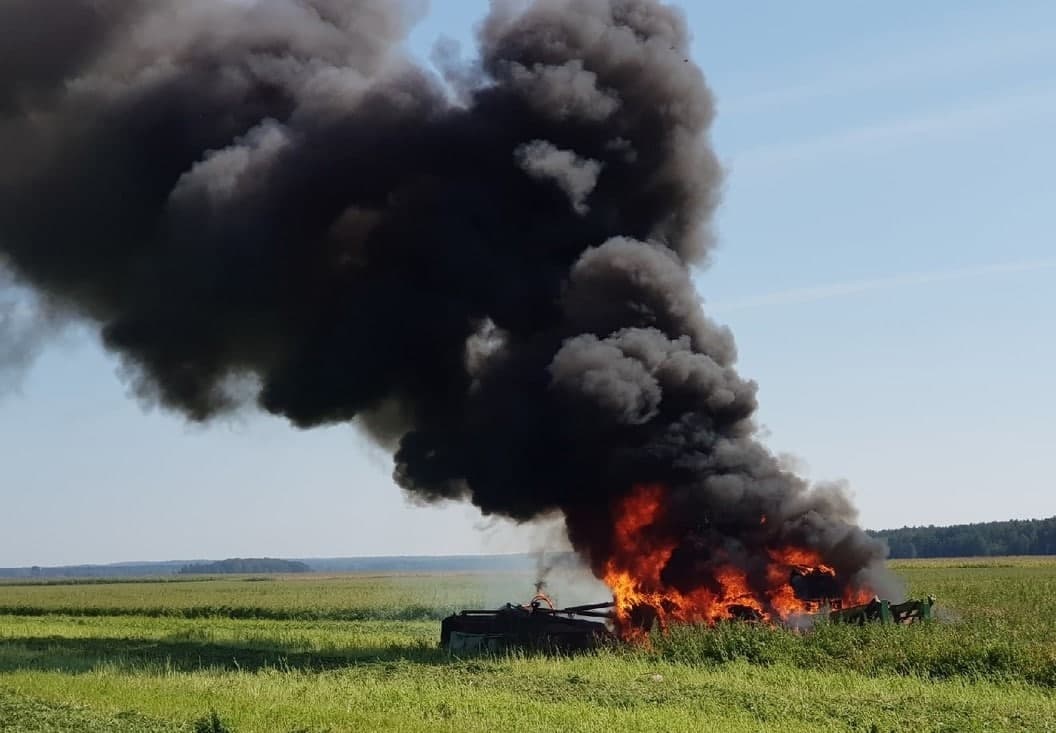 Информацию о загоревшемся тракторе в Сморгонском районе в РОЧС опровергли