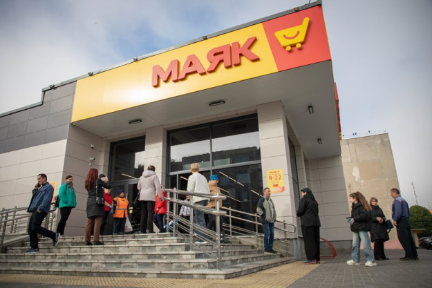 В магазине «Маяк» в Сморгони эвакуировали посетителей. Узнали, что там произошло