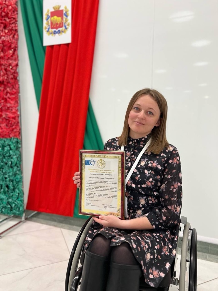 Мастерица Екатерина Хоружик из Сморгони представила свои работы на выставке-продаже, которая прошла в ТЦ «Першы нацыянальны гандлёвы дом» Мастерица Екатерина Хоружик из Сморгони представила свои работы на выставке-продаже, которая прошла в ТЦ «Першы нацыянальны гандлёвы дом»