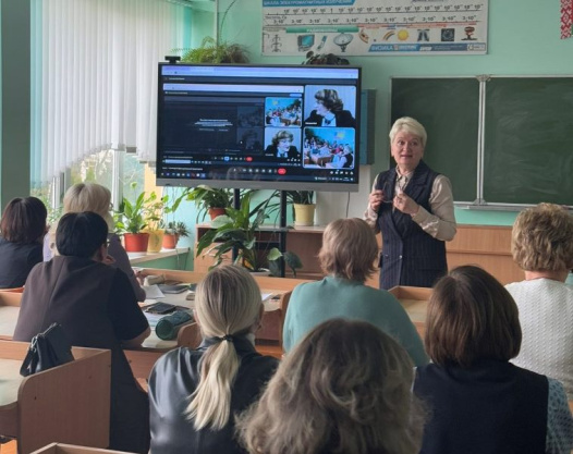 Учителя гимназии повышают свою профессиональную компетентность Учителя гимназии повышают свою профессиональную компетентность