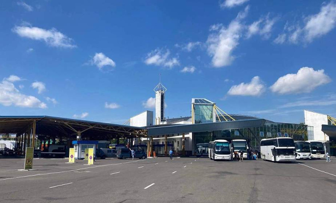 В шесть раз возросла очередь легковушек, следующих в Польшу через пункт пропуска «Брест» В шесть раз возросла очередь легковушек, следующих в Польшу через пункт пропуска «Брест»