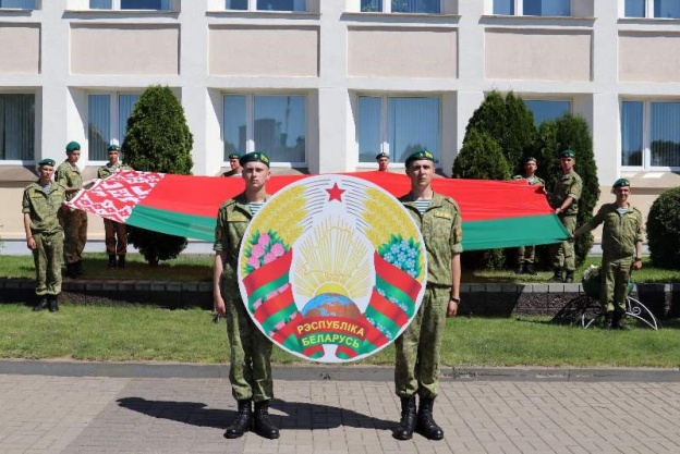 “Спадчына вызваліцеляў у дасягненнях незалежнай Беларусі”: урачысты мітынг адбыўся ў Смаргоні