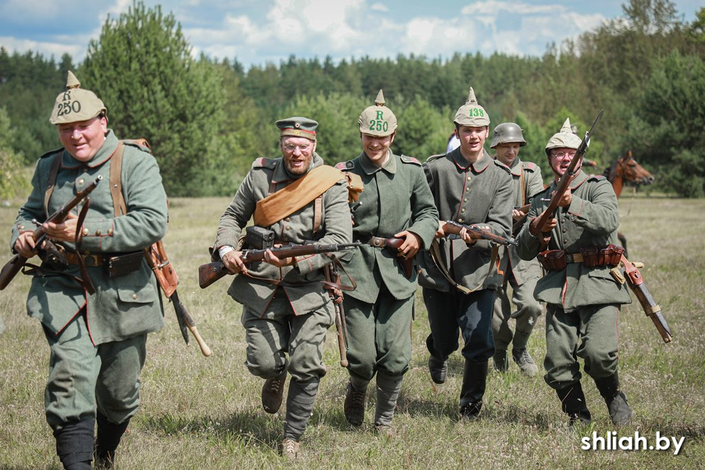 2Z3A1935.jpg