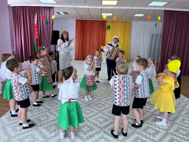 Гульня Ты Надзейка раскажы.jpg