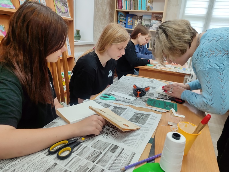 Ремонт и восстановление книжного фонда .jpg