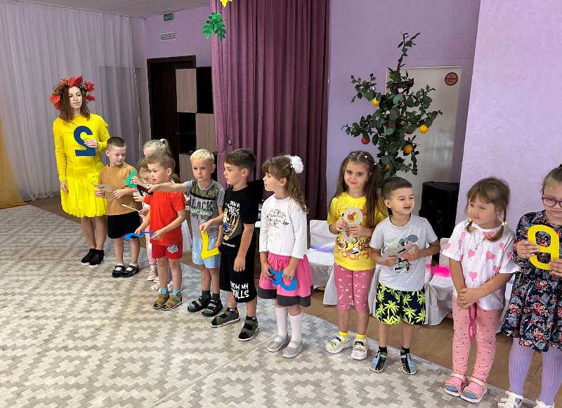 Цифры мы знаем и вместе считаем.jpg