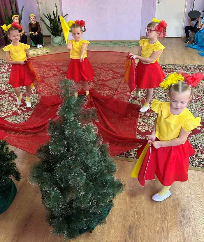Занялась гореть трава, ветки, хвоя и листва.jpg
