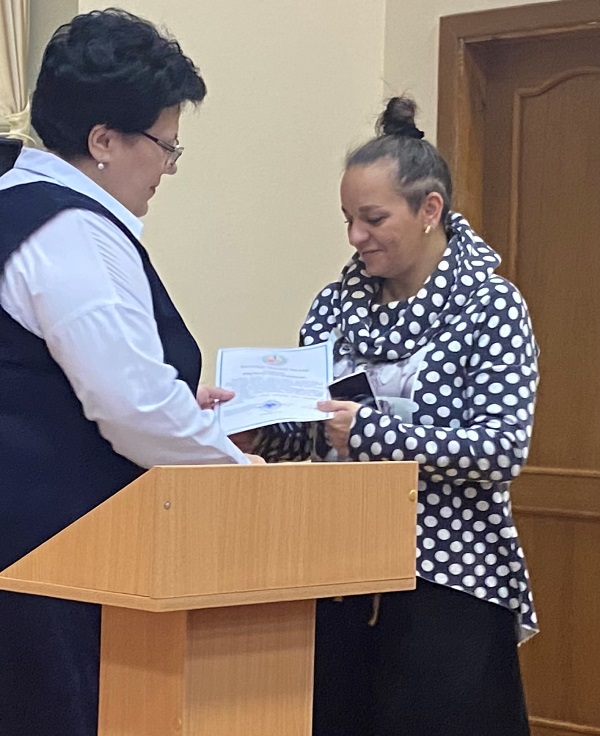 Помощник воспитателя СШ 7 Анна Пакульневич получила благодарственное письмо..jpg Помощник воспитателя СШ 7 Анна Пакульневич получила благодарственное письмо..jpg