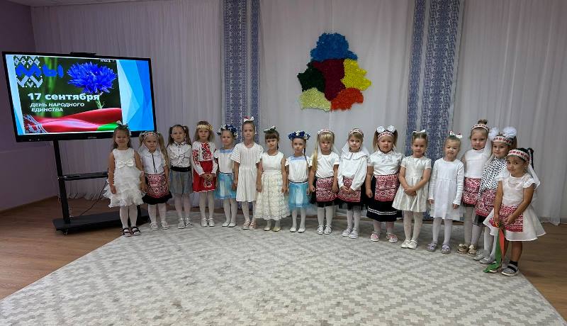 Участники праздника.jpg
