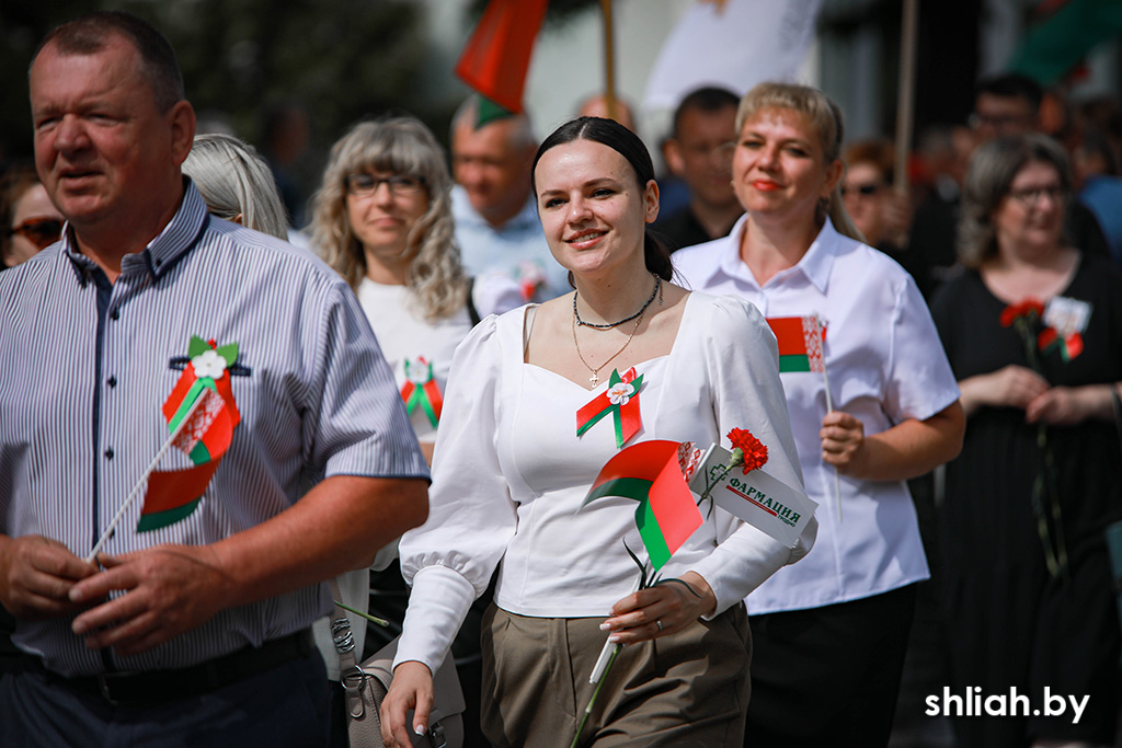 2Z3A0661.jpg