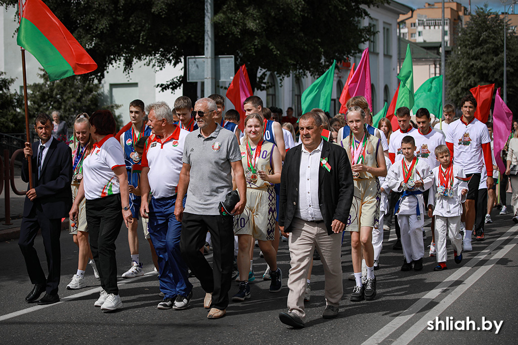 2Z3A0685.jpg