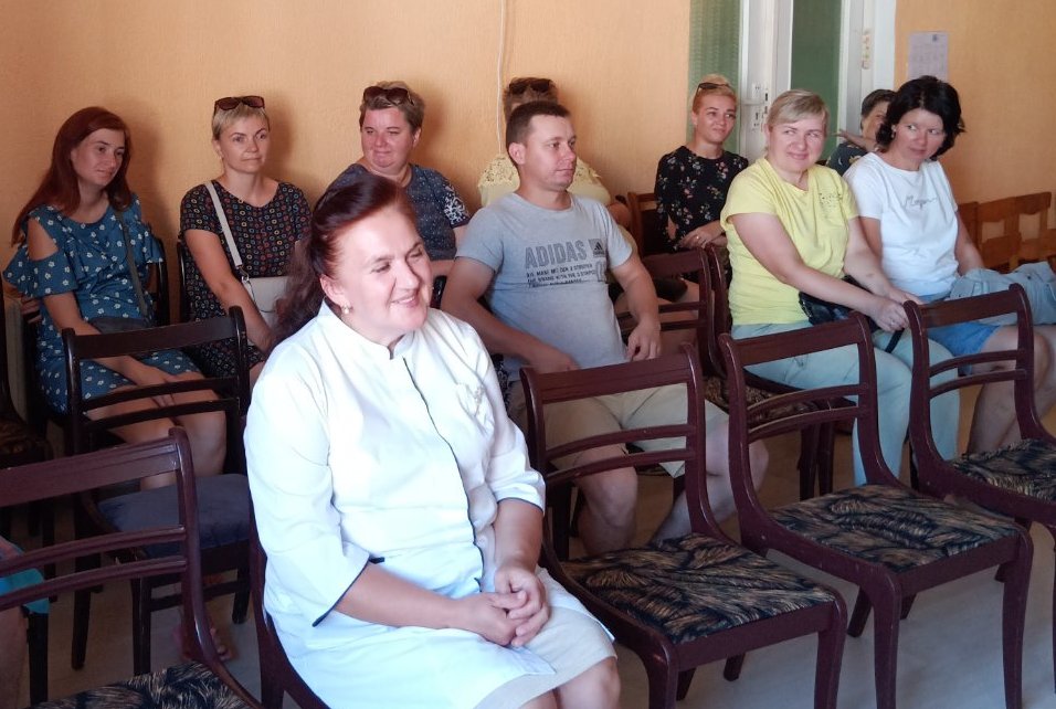 Участники круглого стола.jpg