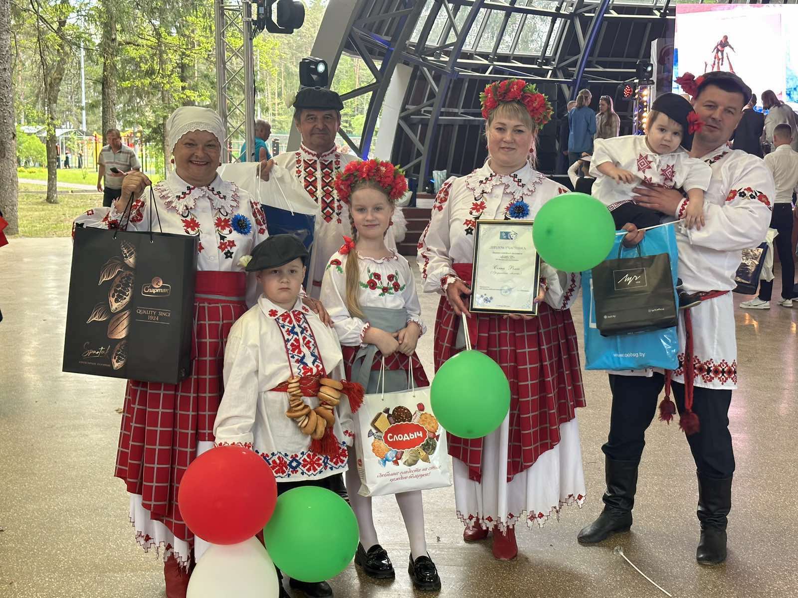 Семья Рогач представила Сморгонский район на семейном фестивале "Вместе"