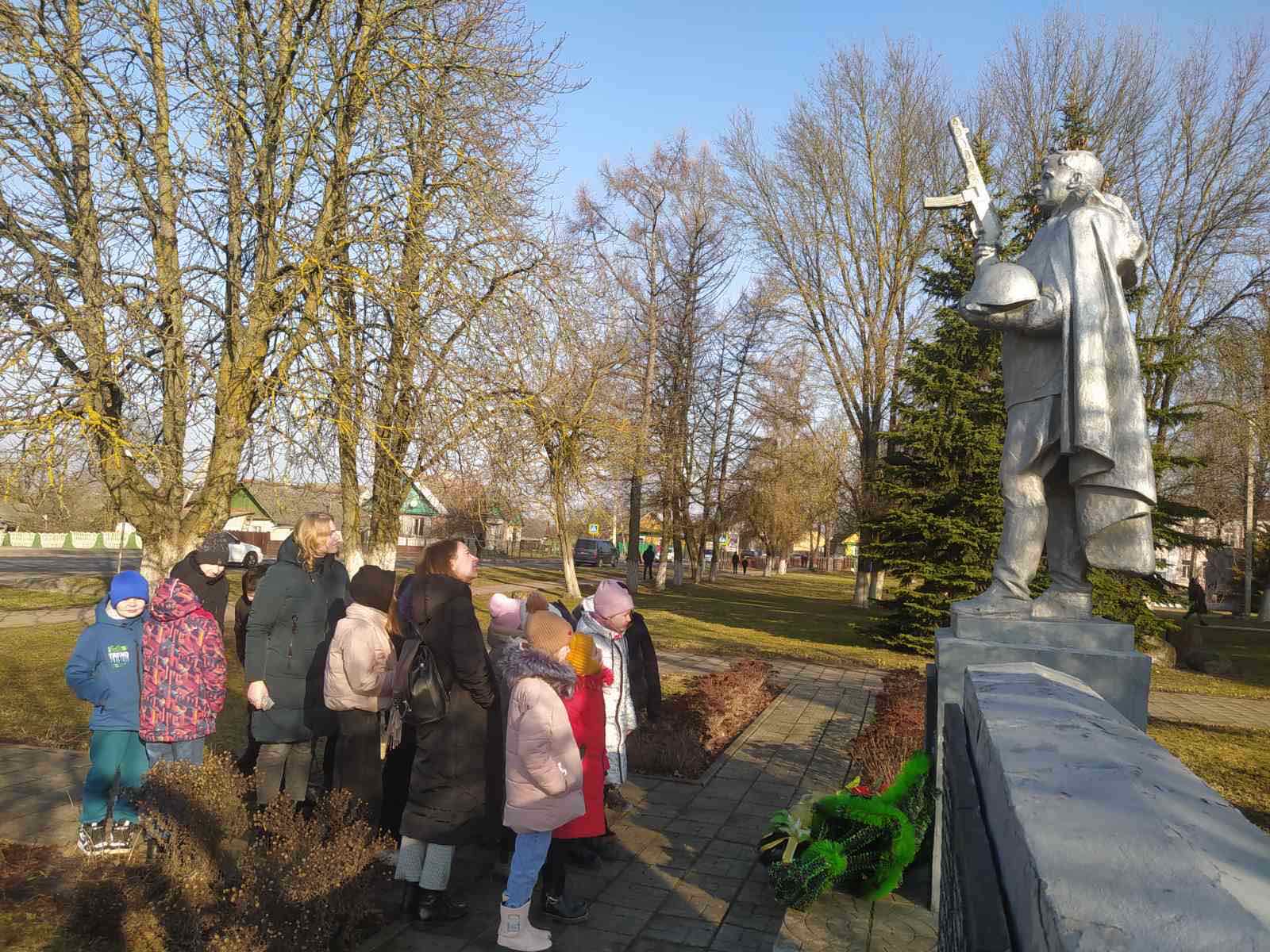 По памятным местам проехали учащиеся Синьковской СШ