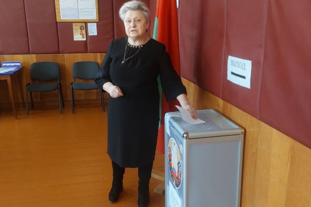 Почётный гражданин Сморгонского района уже отдала свой голос за кандидатов в депутаты