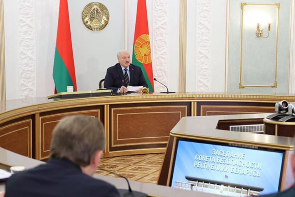 Александр Лукашенко собрал заседание Совбеза по вопросам обеспечения национальной безопасности Беларуси